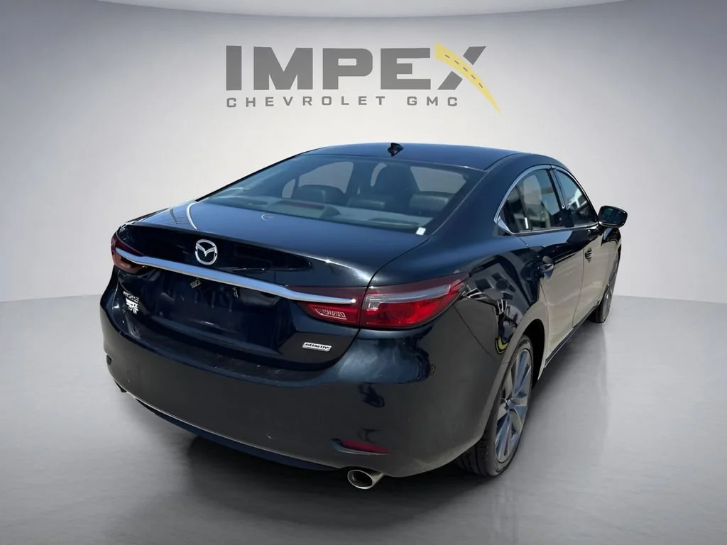Used 2018  Mazda Grand Touring image 5