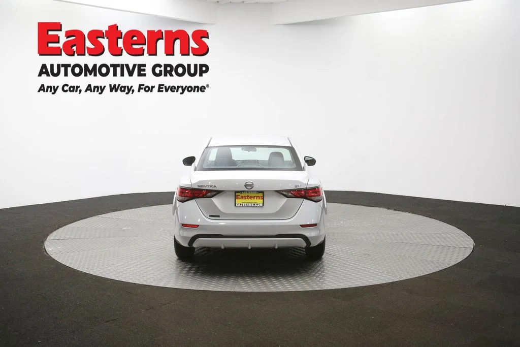 Used 2022 Silver Nissan SV image 35