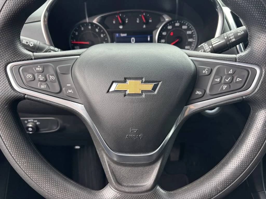 Used 2022 Summit White Chevrolet LT image 32