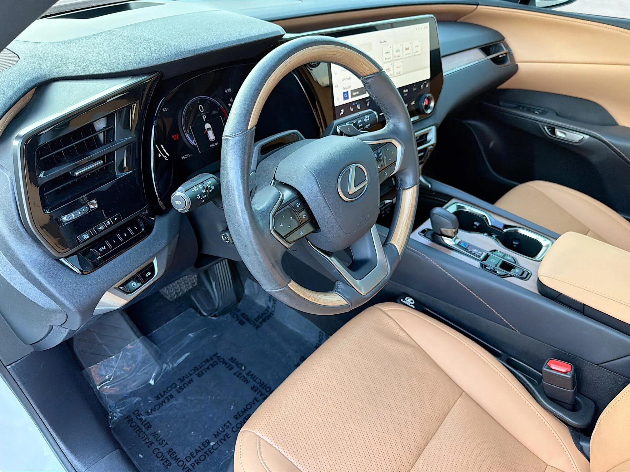 Used 2023 Eminent White Pearl Lexus RX 350 Premium Plus image 26