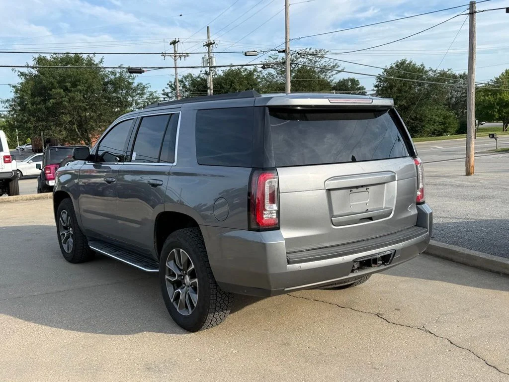 Used 2020 Gray GMC SLE image 8