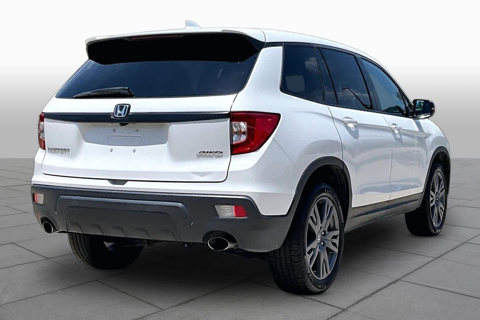 Used 2021 Platinum White Pearl Honda EX-L image 13