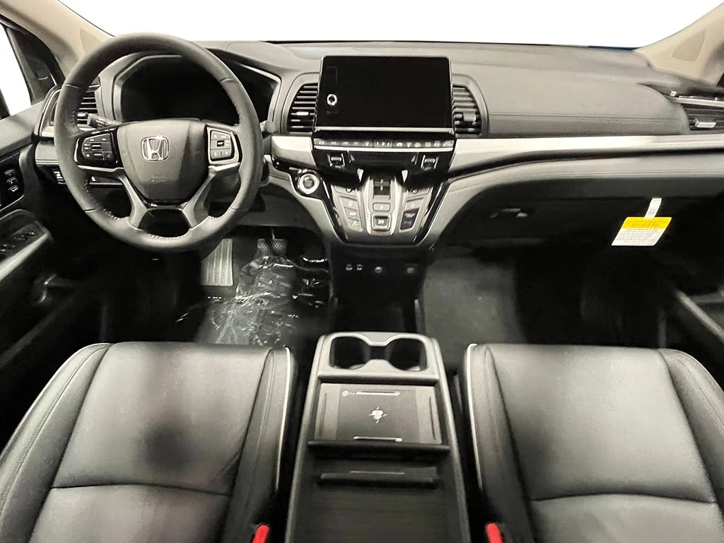 New 2026 Platinum White Pearl Honda Touring image 25