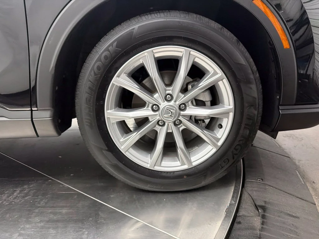 Used 2025 Black Honda EX-L image 9
