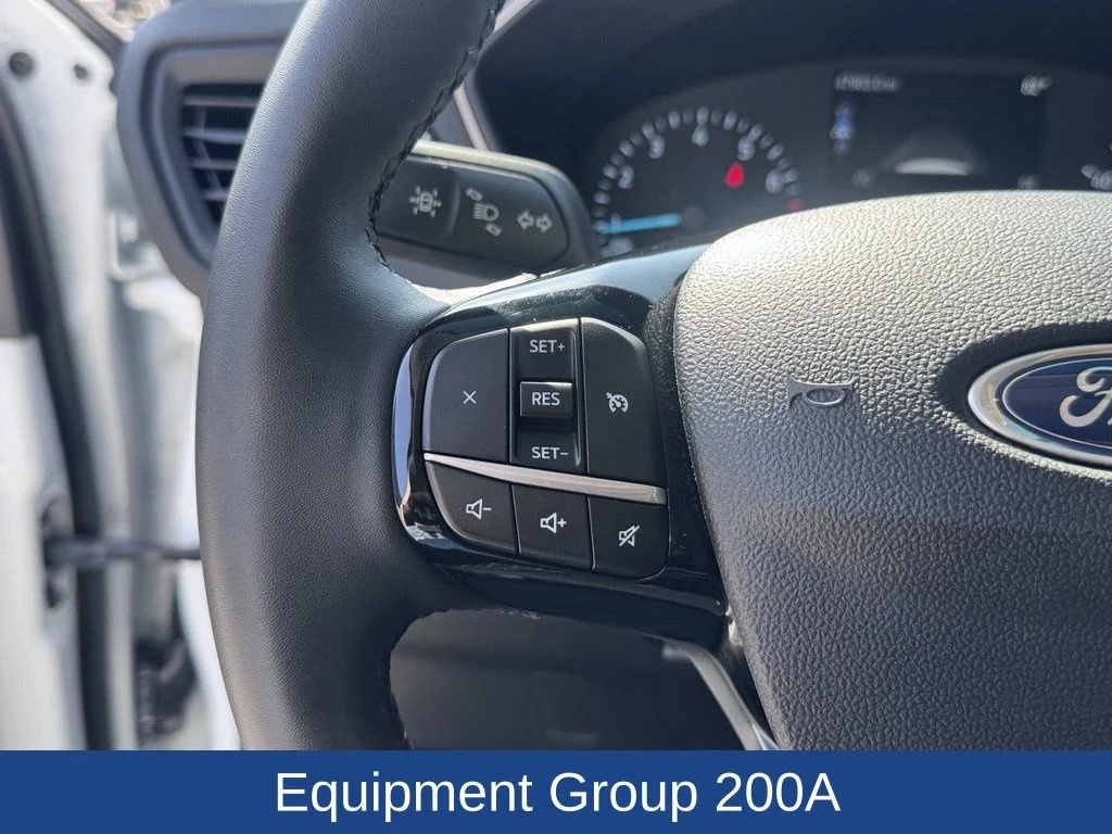 Certified Used 2022 Star White Ford SE image 15