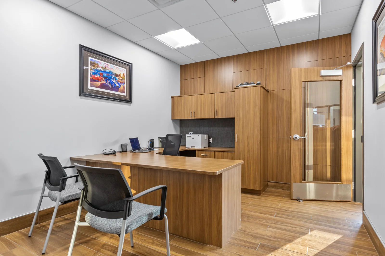 New 2027 Serrano-Green Metallic Exterior Paint RAM Big Horn image 29