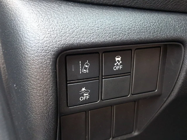 Used 2018 Gray Honda EX image 25