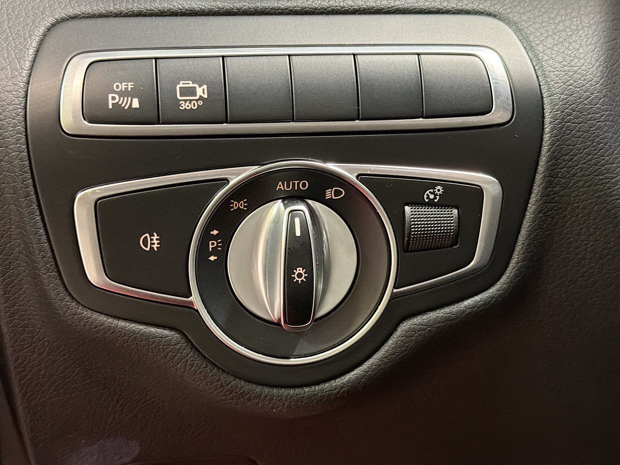 Used 2019 Selenite Gray Metallic Mercedes-Benz AMG® GLC 43 image 34