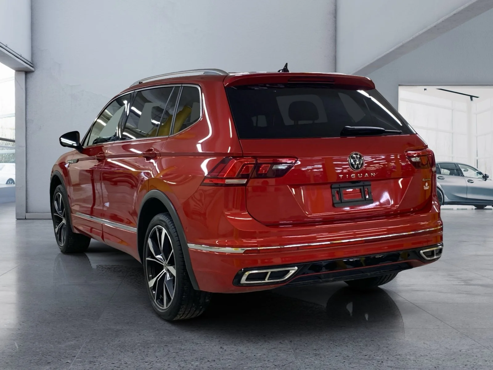 Used 2024 Red Volkswagen Highline R-Line image 3