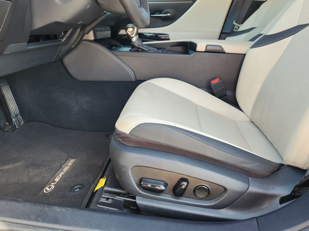Certified Used 2024 CLOUDBURST GRAY Lexus 350 image 25