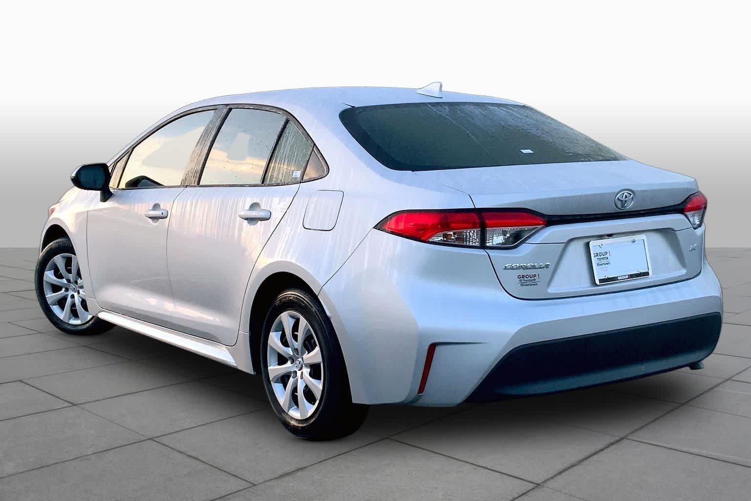 Used 2024 Classic Silver Metallic Toyota LE image 12