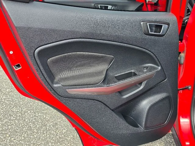 Used 2019 Race Red Ford SE image 23