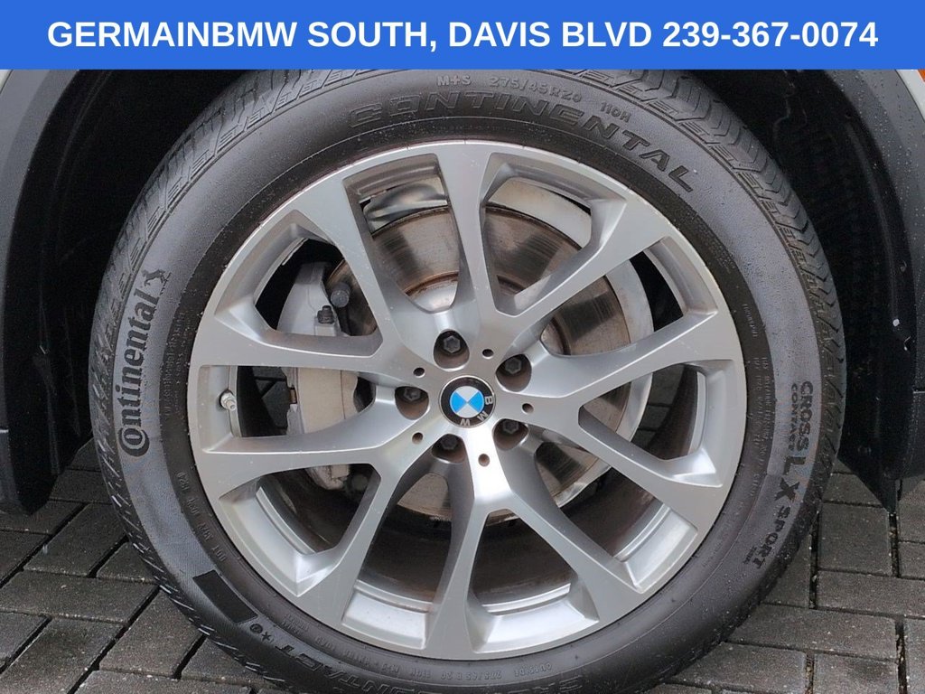 Used 2021 White Metallic BMW sDrive40i image 12