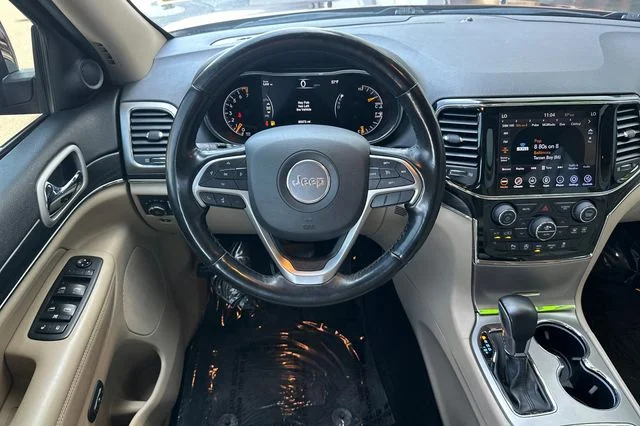 Used 2020 Red Jeep Limited image 16