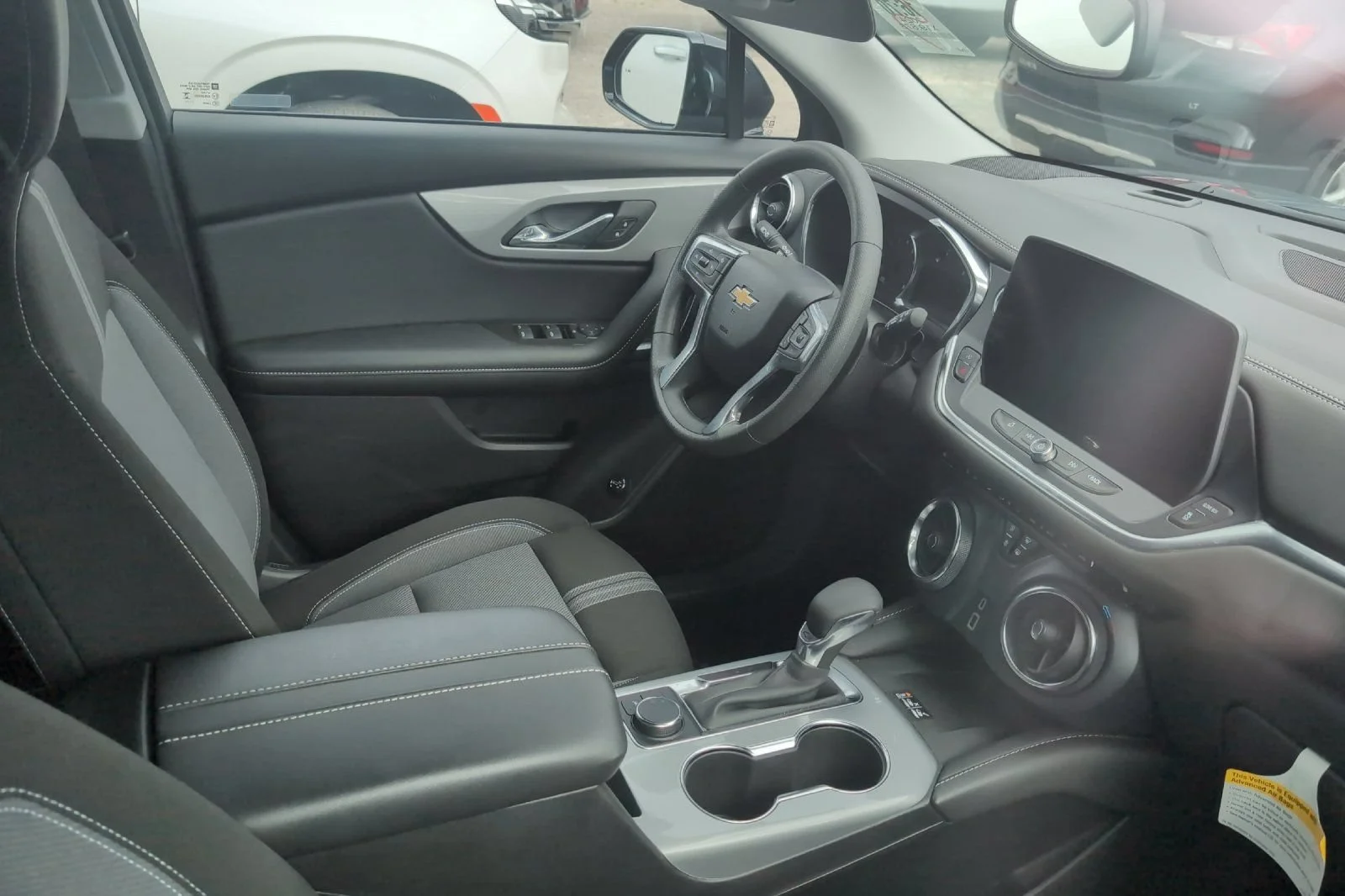 Used 2024 Black Chevrolet 2LT image 4