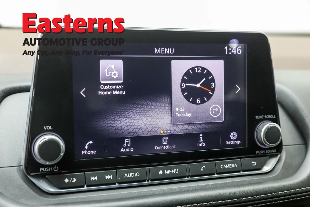 Used 2023 Black Nissan S image 19