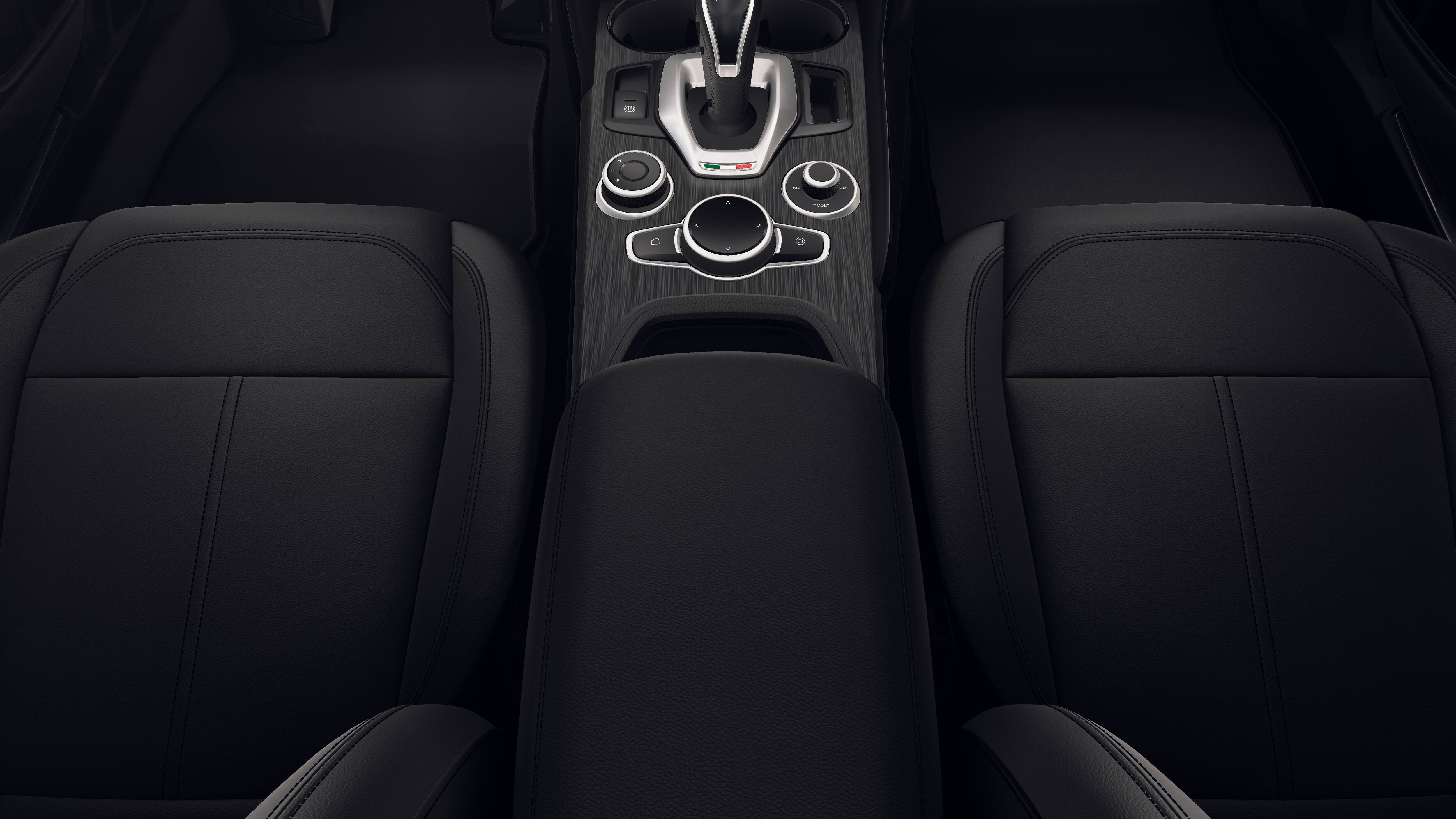 New 2026 Vesuvio Gray Metallic Exterior Paint Alfa Romeo  image 16
