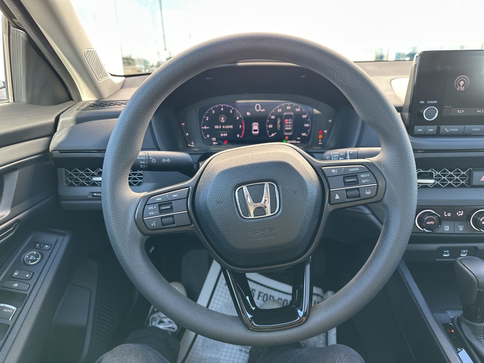 Certified Used 2025 Black Honda SE image 34