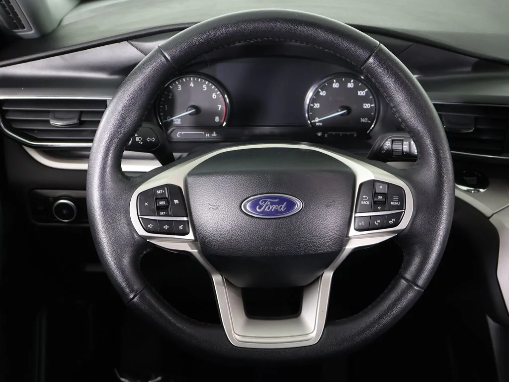 Used 2024 Blue Ford XLT image 36
