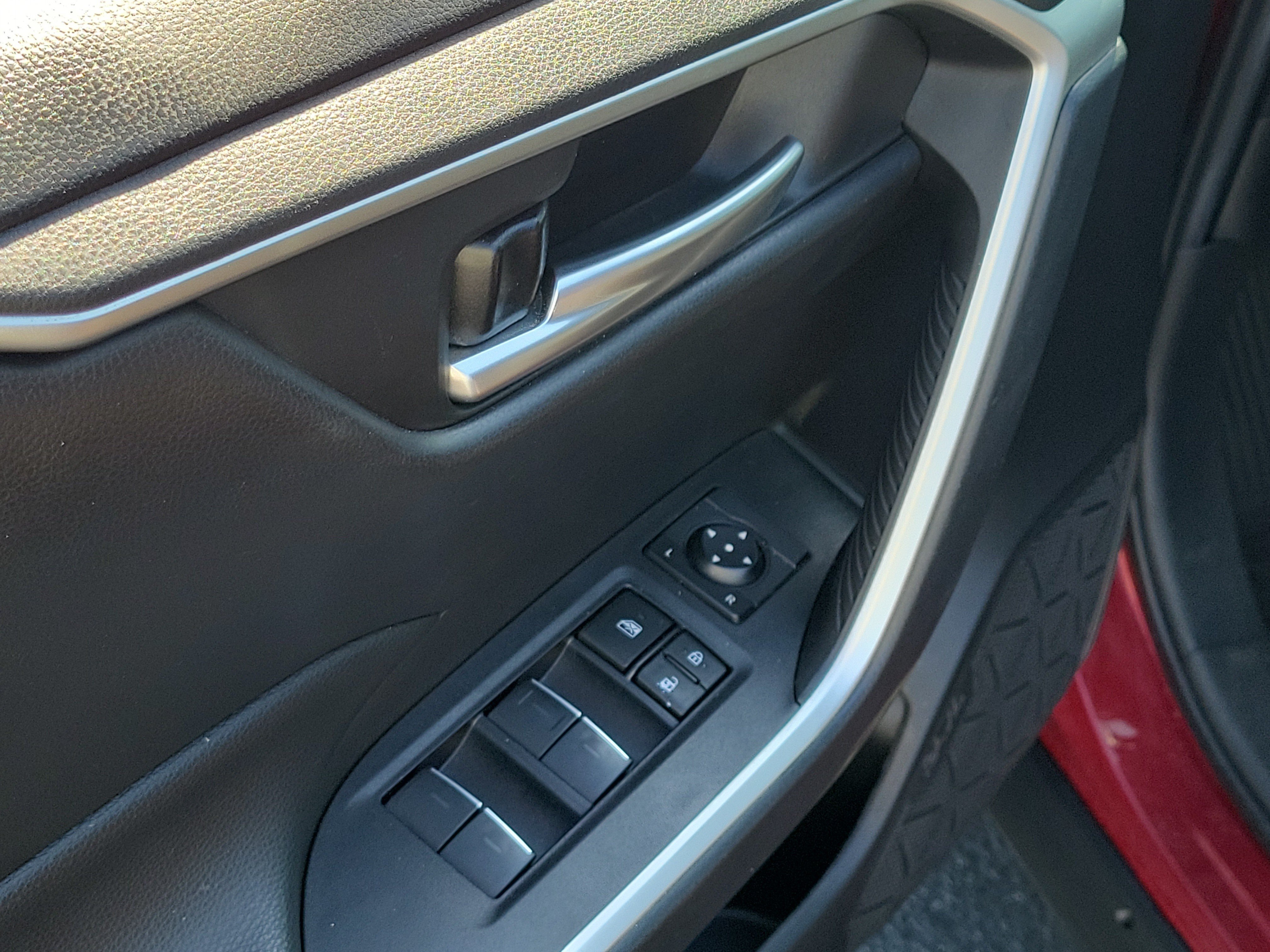 Used 2023 Pearl Toyota XLE image 20