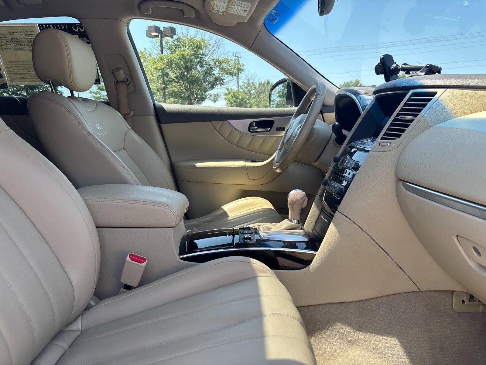 Used 2013 Moonlight White INFINITI Base image 40