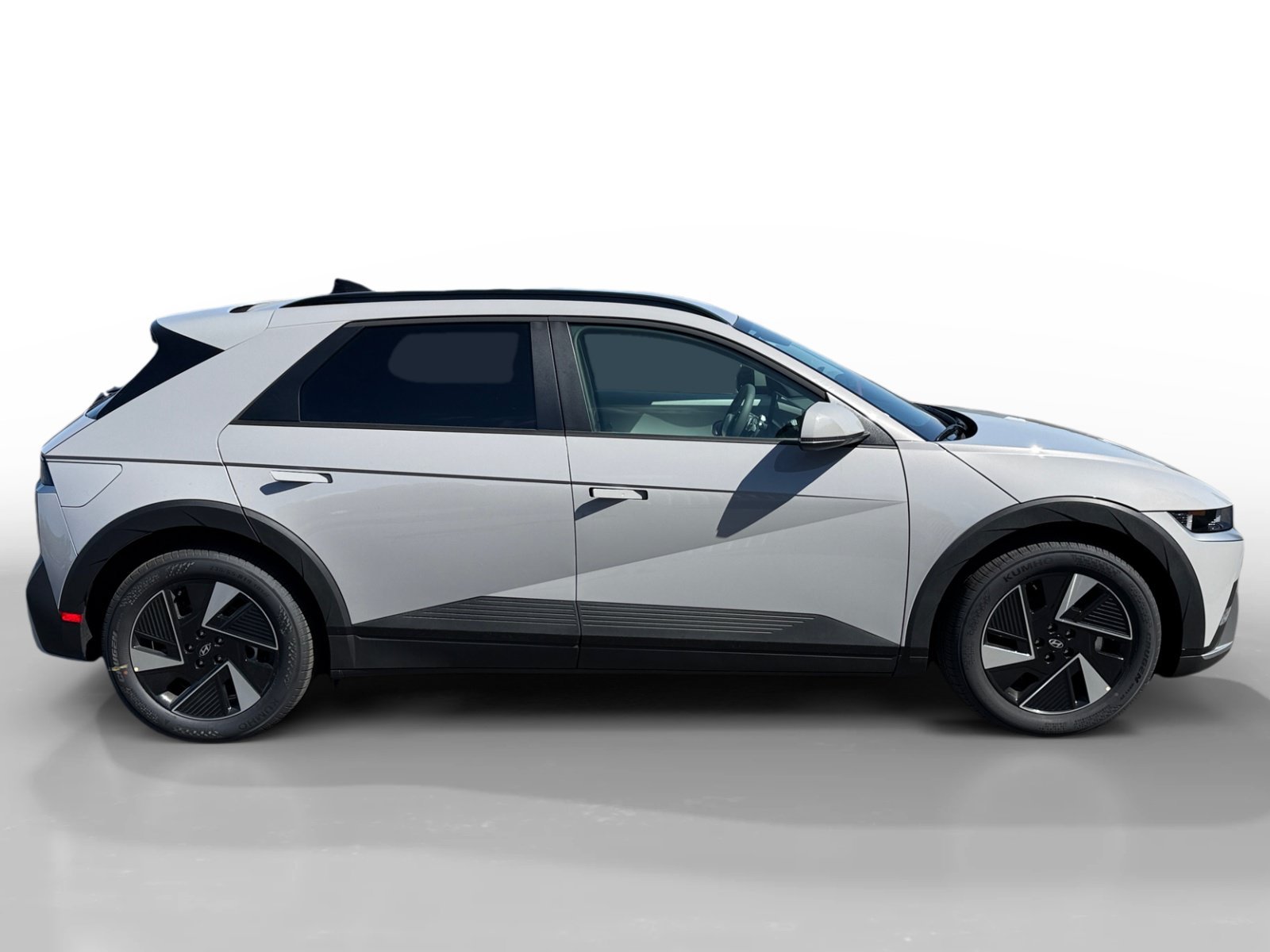 New 2027 Gray Hyundai SEL image 6