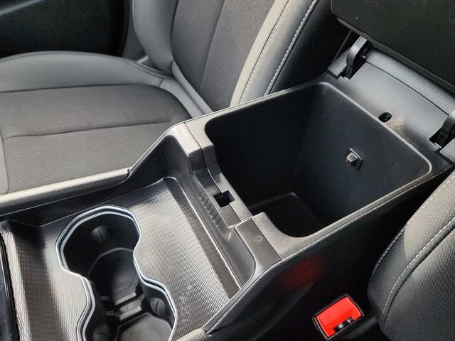 Used 2025  Jeep Laredo image 44