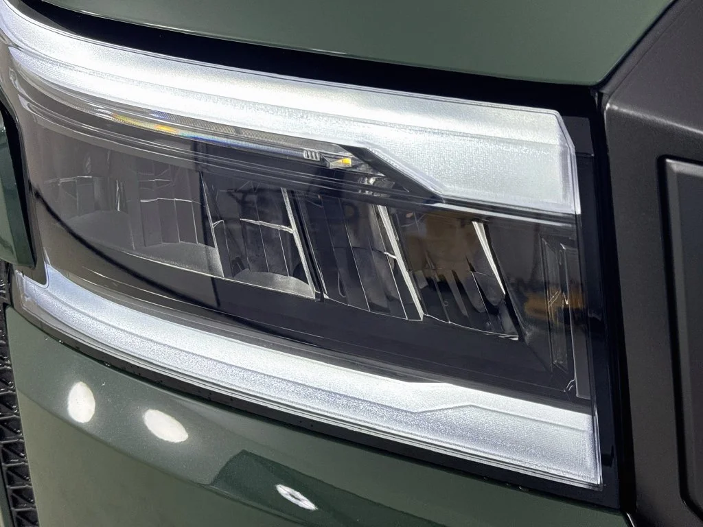 New 2027 Green Nissan PRO-4X image 36