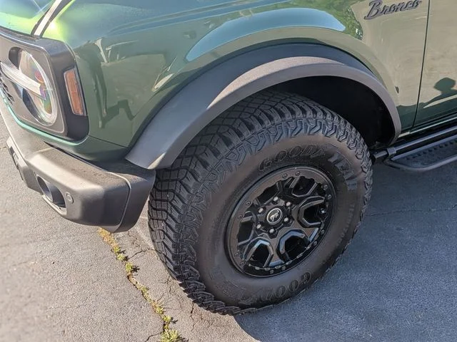 Used 2022 Green Ford Badlands image 8