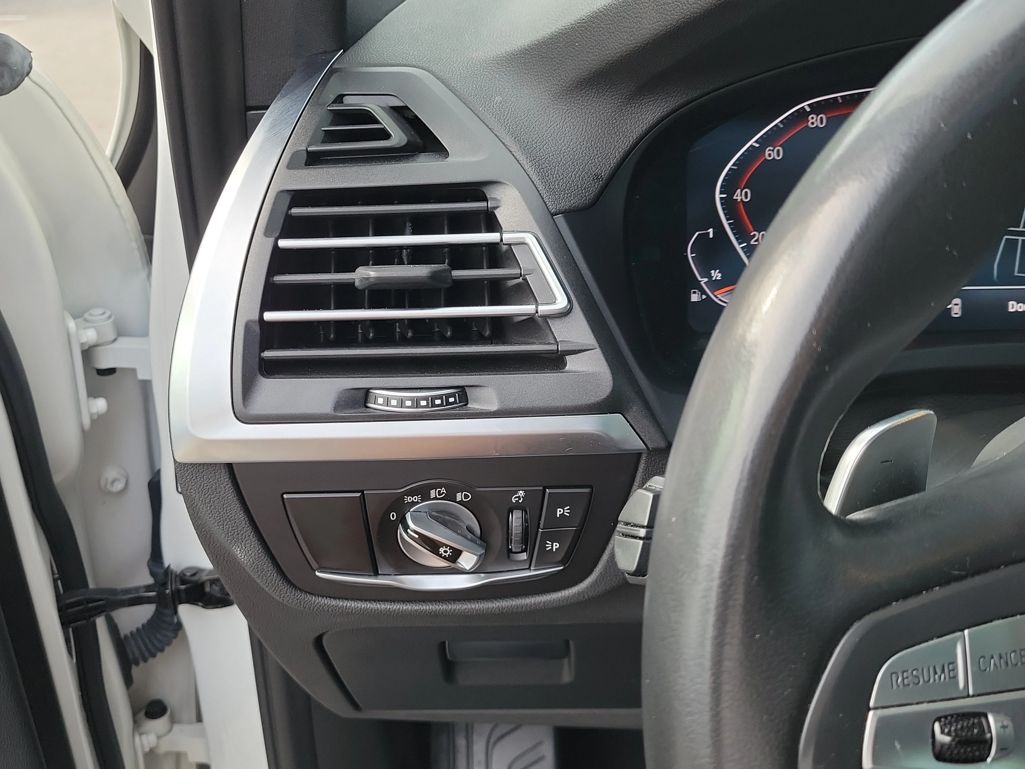 Used 2023 Alpine White BMW sDrive30i image 16