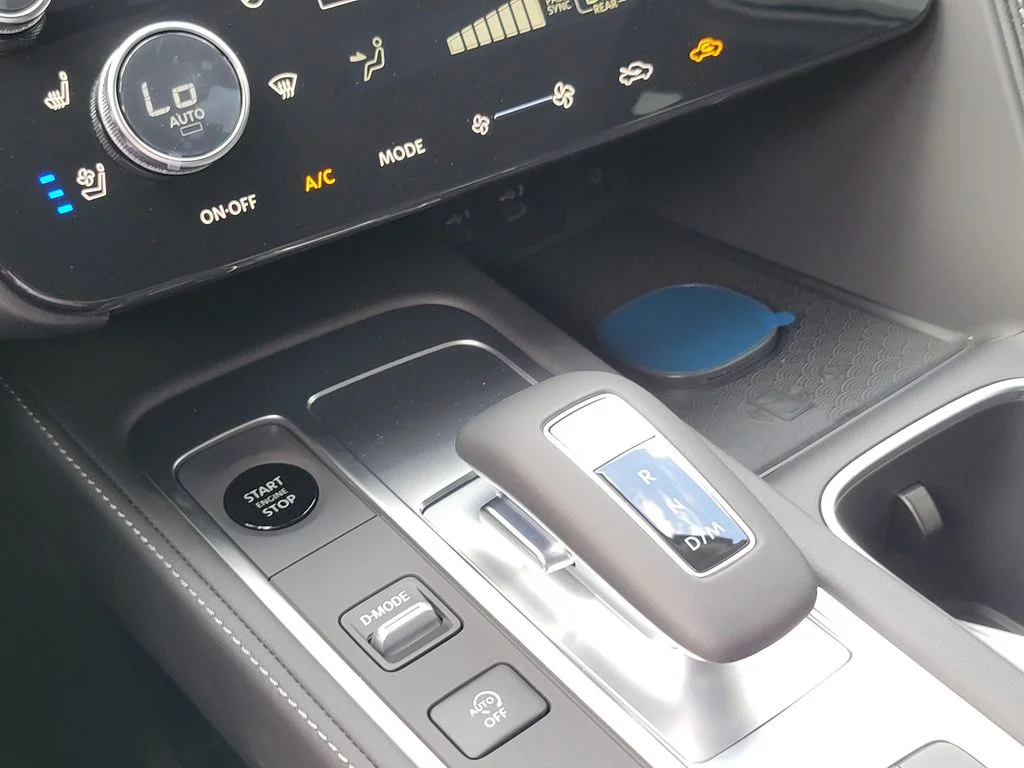 New 2027 HARBOR GRAY INFINITI Luxe FWD image 24