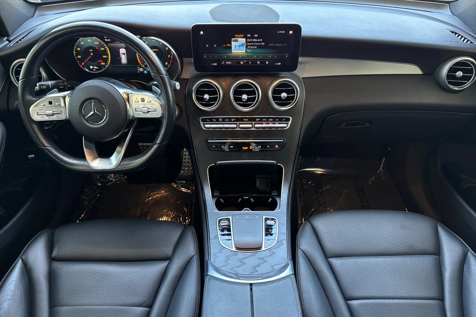 Used 2022 Black Mercedes-Benz GLC 300 image 15