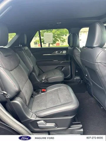 New 2026 Agate Black Metallic Ford ST image 28