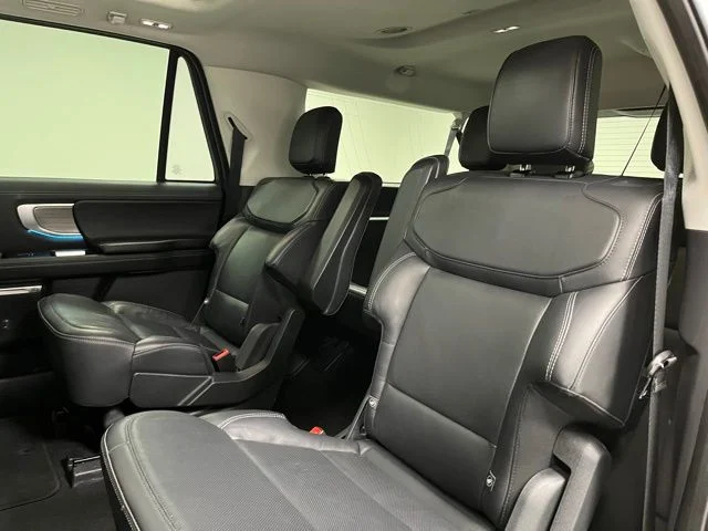 Used 2025 White Ford Platinum image 43