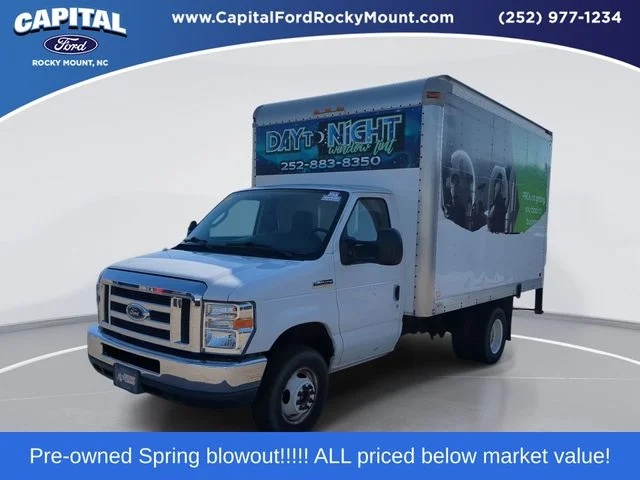2017 Ford E-350SD XL
