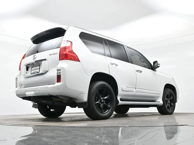 Used 2013 Starfire Pearl Lexus 5DR SUV 4WD image 15