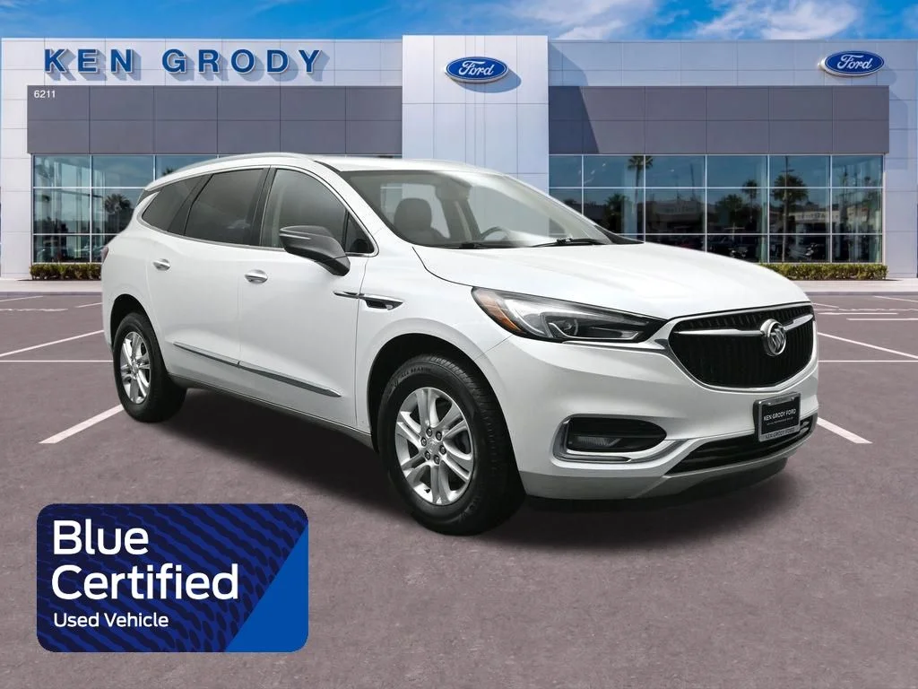 2020 Buick Enclave Essence's photo