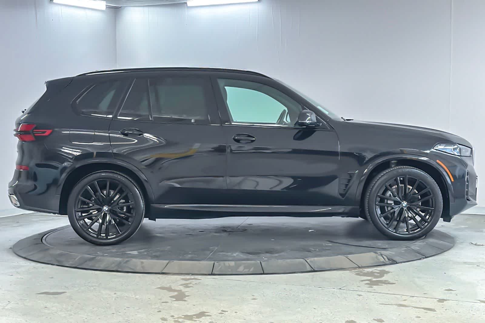 Certified Used 2024 Black Sapphire Metallic BMW xDrive40i image 8