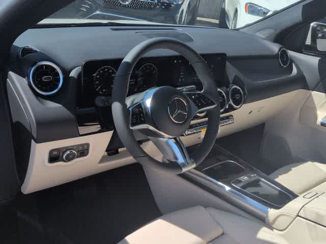 New 2026 Polar White Mercedes-Benz GLA 250 image 10