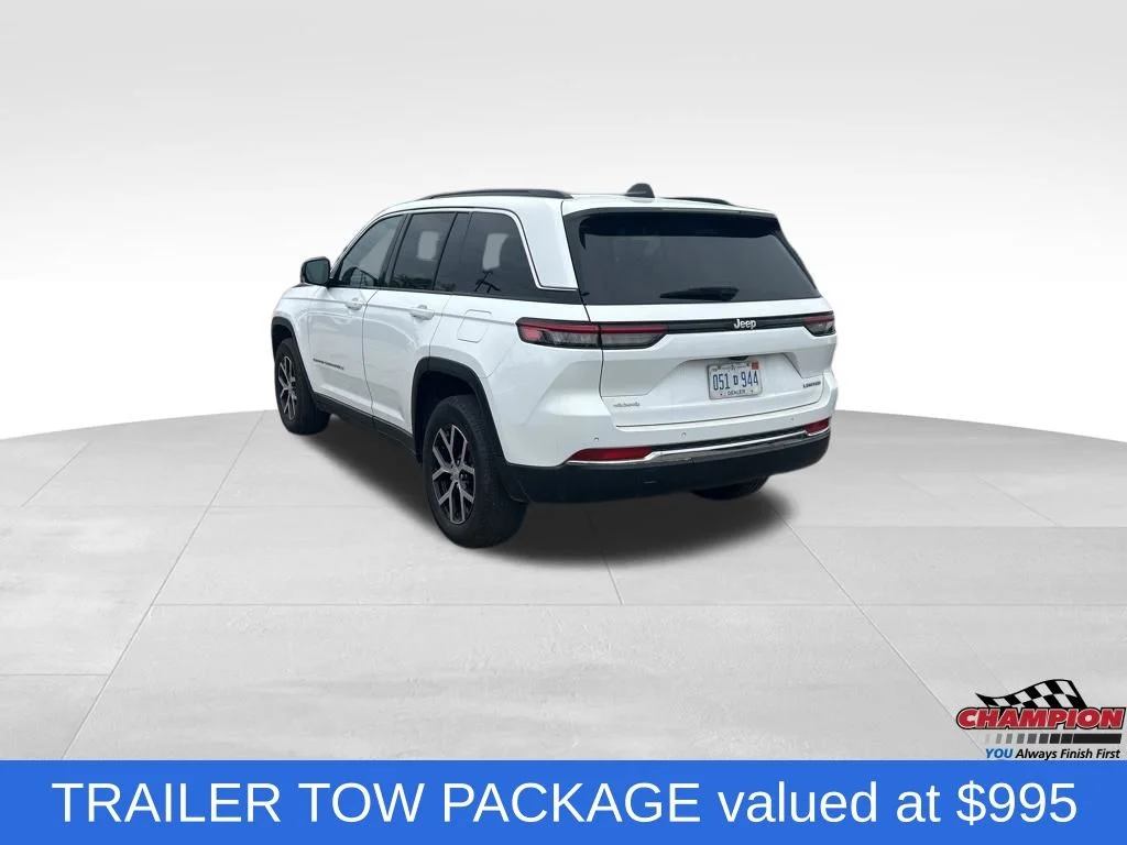 Used 2024 White Jeep Limited image 3