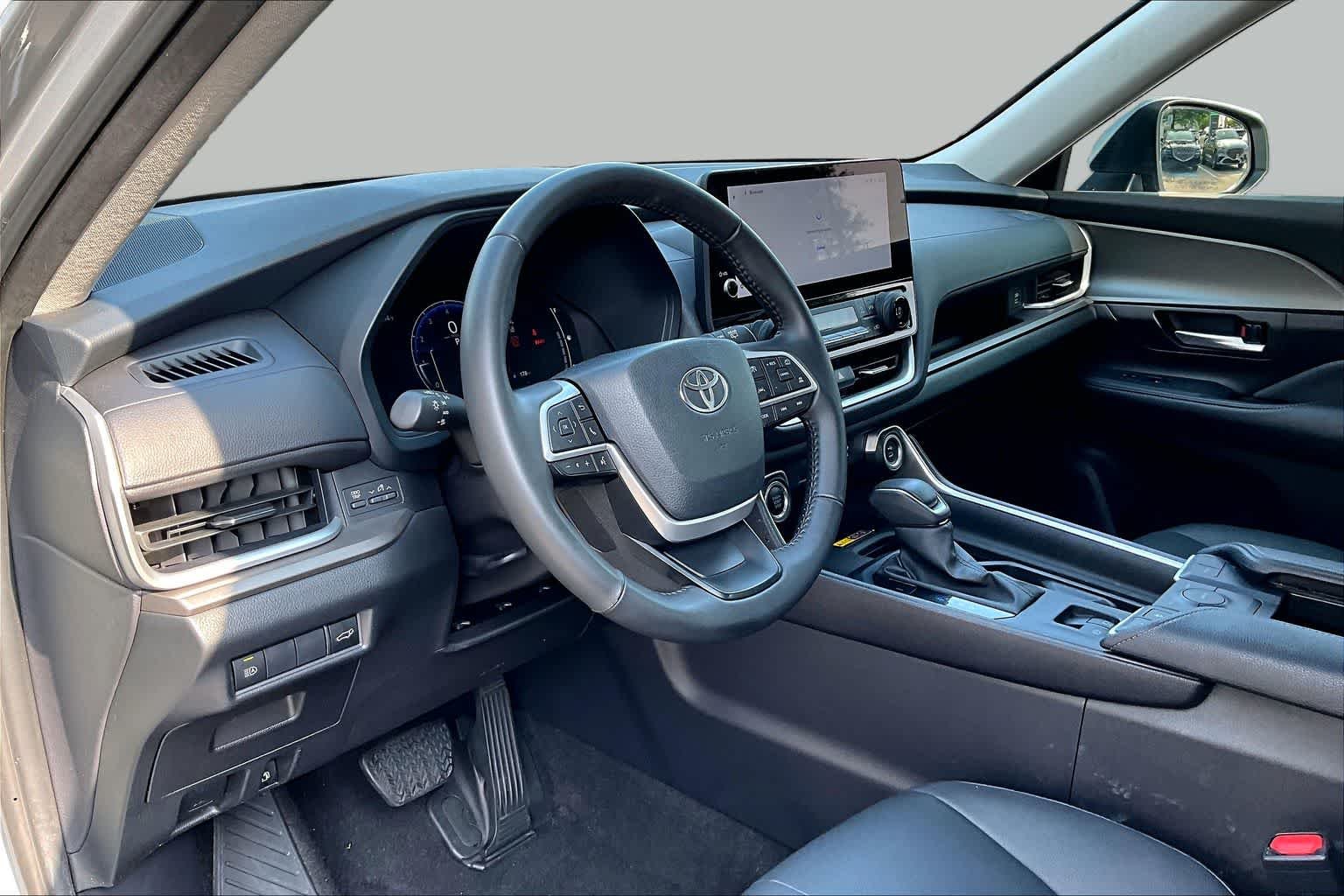 Used 2025 Celestial Silver Metallic Toyota XLE image 17