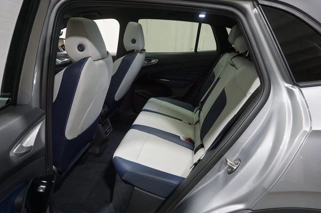 2025 Volkswagen ID.4 PRO S - Photo 12