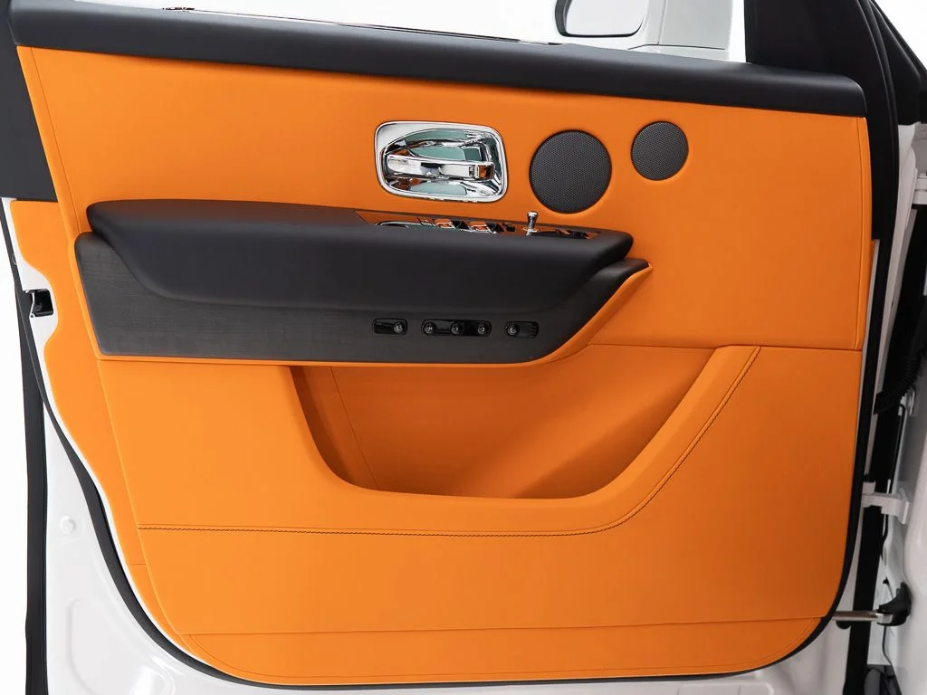 New 2026 English White Rolls-Royce  image 12