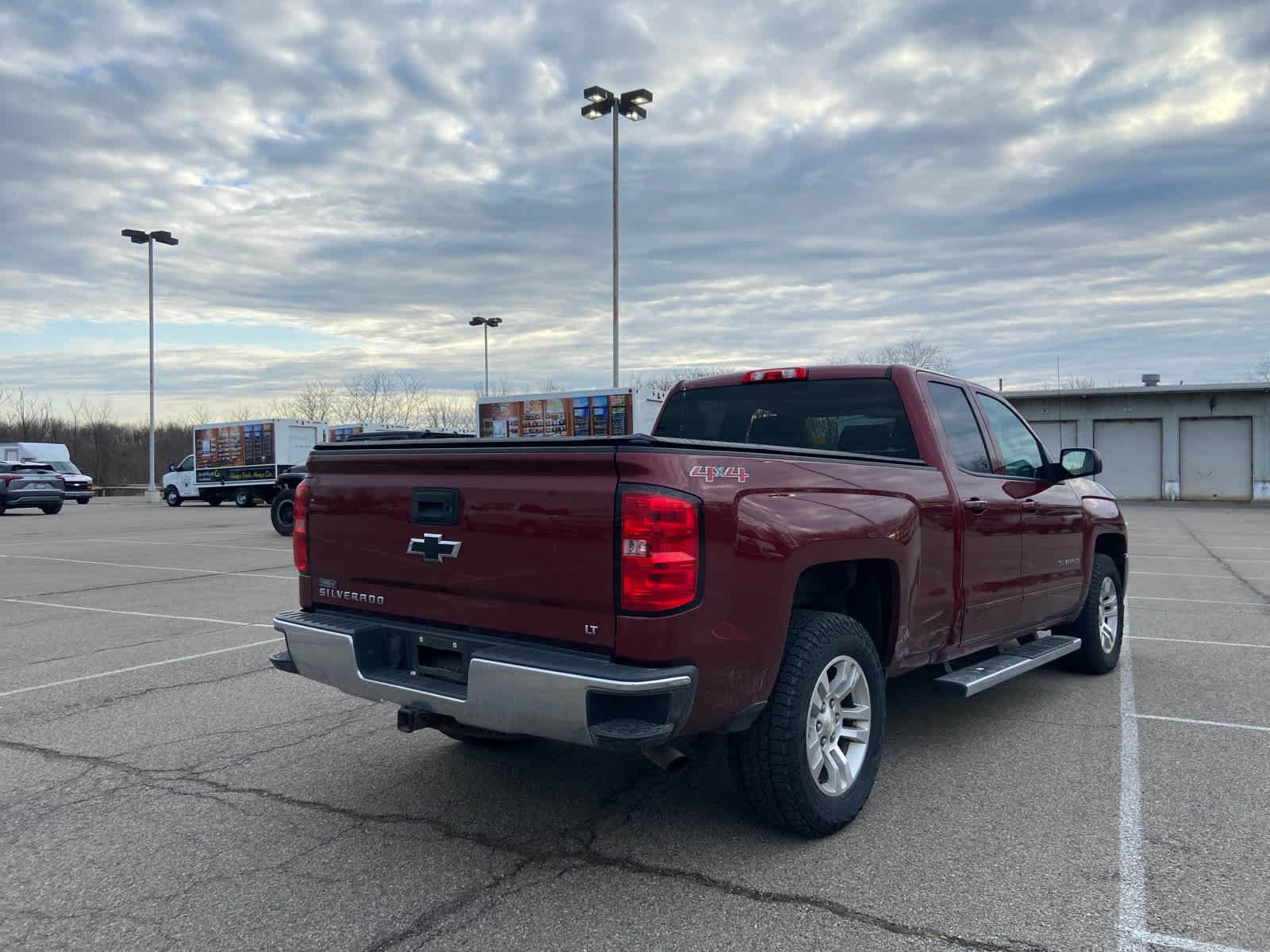 Used 2017 Chevrolet Silverado 1500 LT with VIN 1GCVKREC4HZ130782 for sale in Zelienople, PA