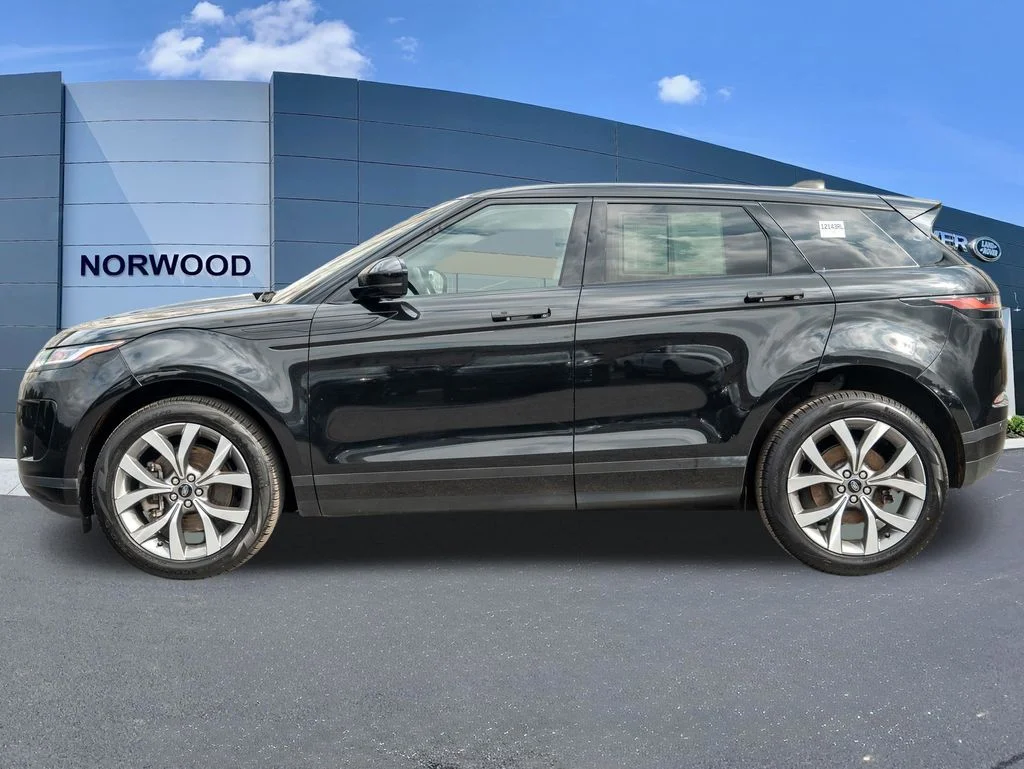 Used 2023 Black Land Rover S image 7