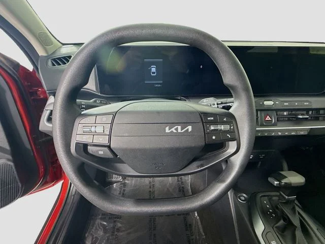 Used 2025 Red Kia LXS image 11