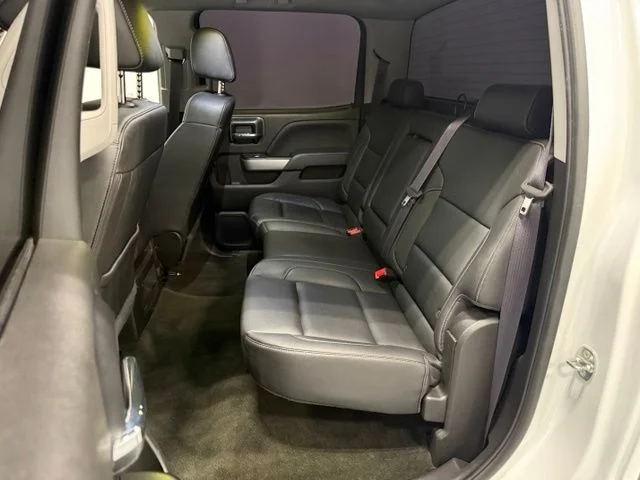 Used 2017 White Chevrolet LT image 28