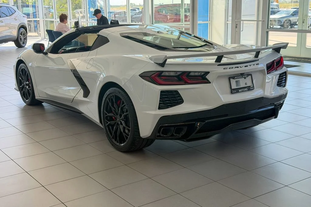 2026 Chevrolet Corvette 2LT - Photo 10