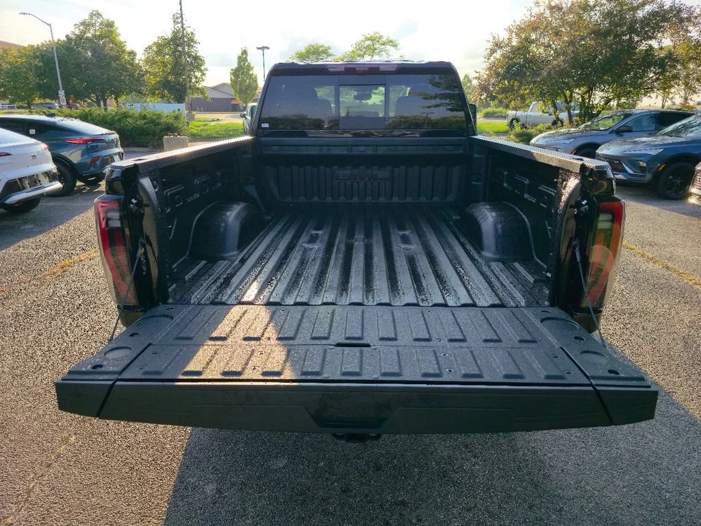 New 2026 Onyx Black GMC AT4 image 27