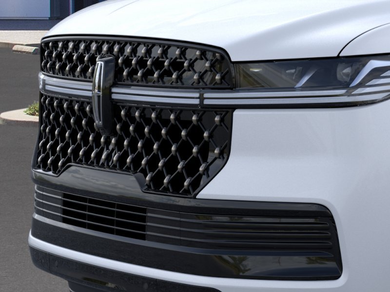 New 2026 Crystal White Metallic Clearcoat Lincoln Black Label L image 67